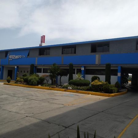 Hotel Aeropuerto Толука Екстериор снимка