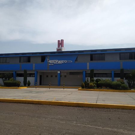 Hotel Aeropuerto Толука Екстериор снимка