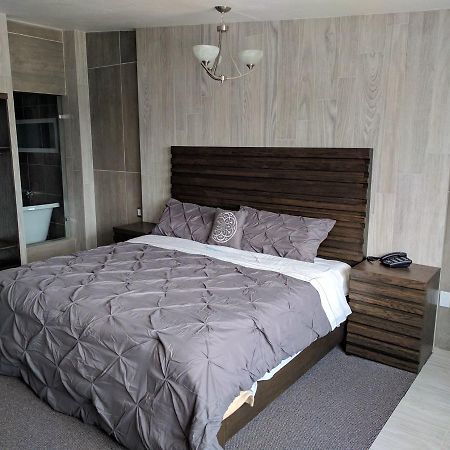 Hotel Aeropuerto Толука Екстериор снимка