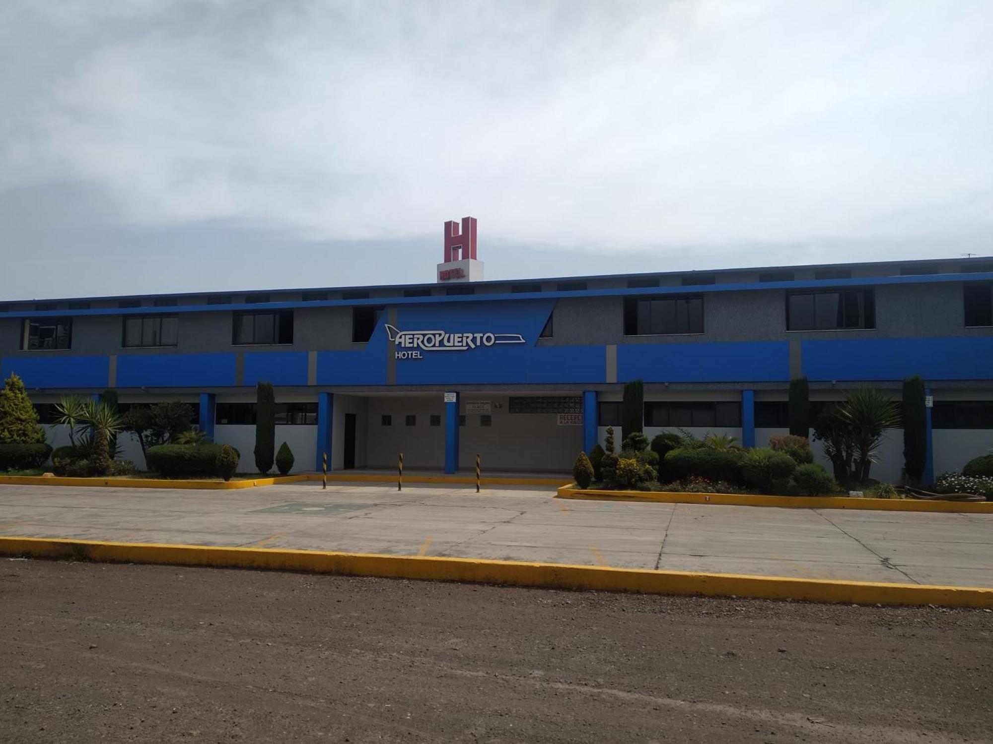 Hotel Aeropuerto Толука Екстериор снимка
