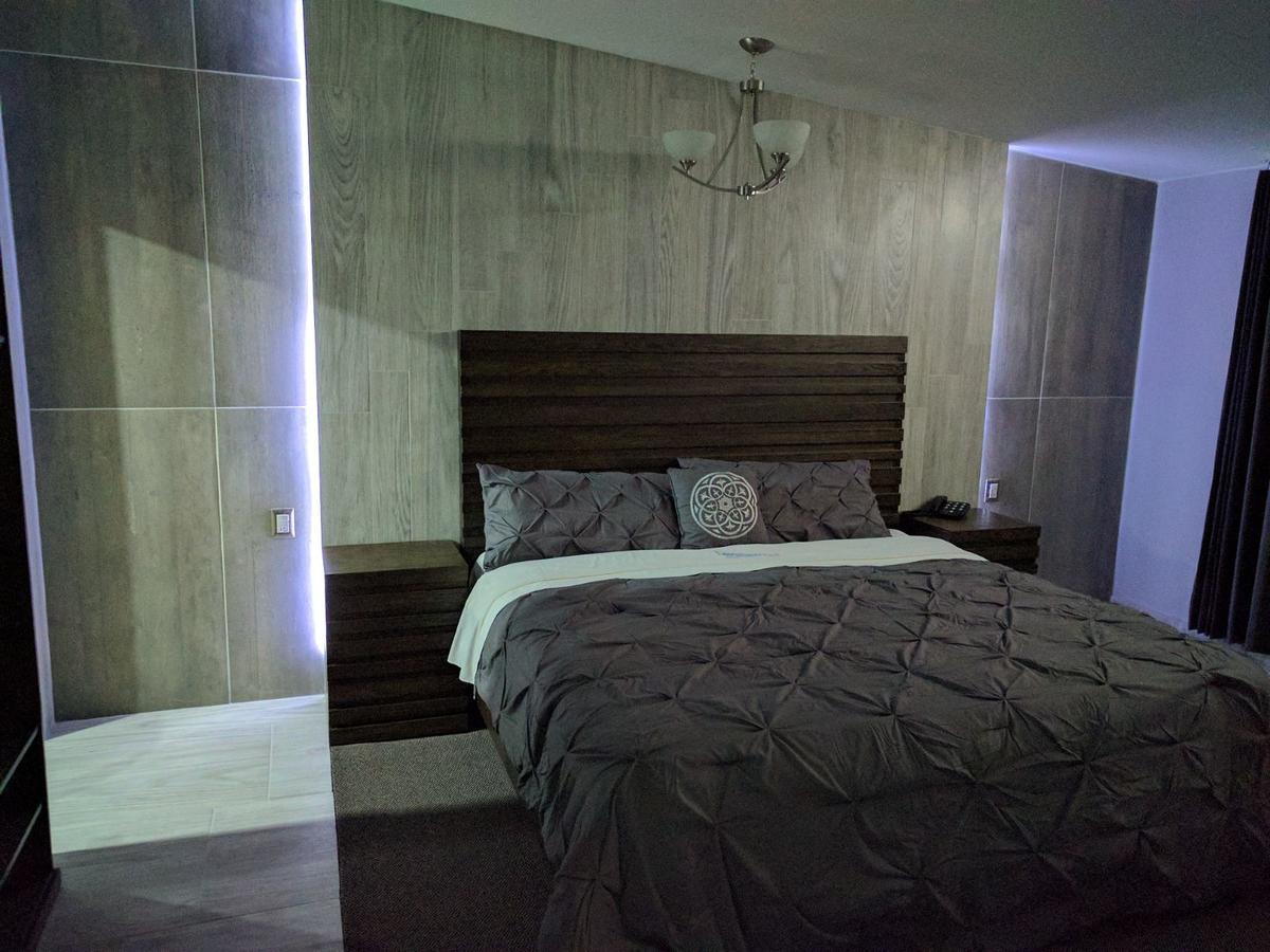 Hotel Aeropuerto Толука Екстериор снимка