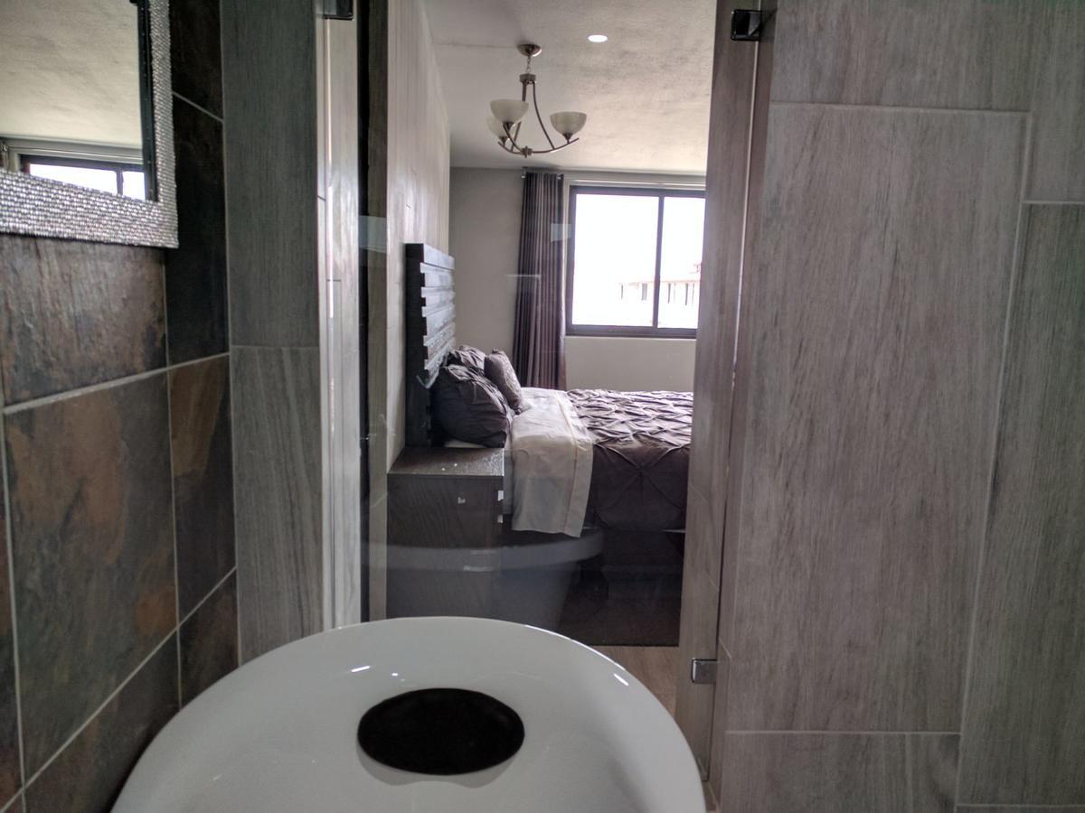 Hotel Aeropuerto Толука Екстериор снимка