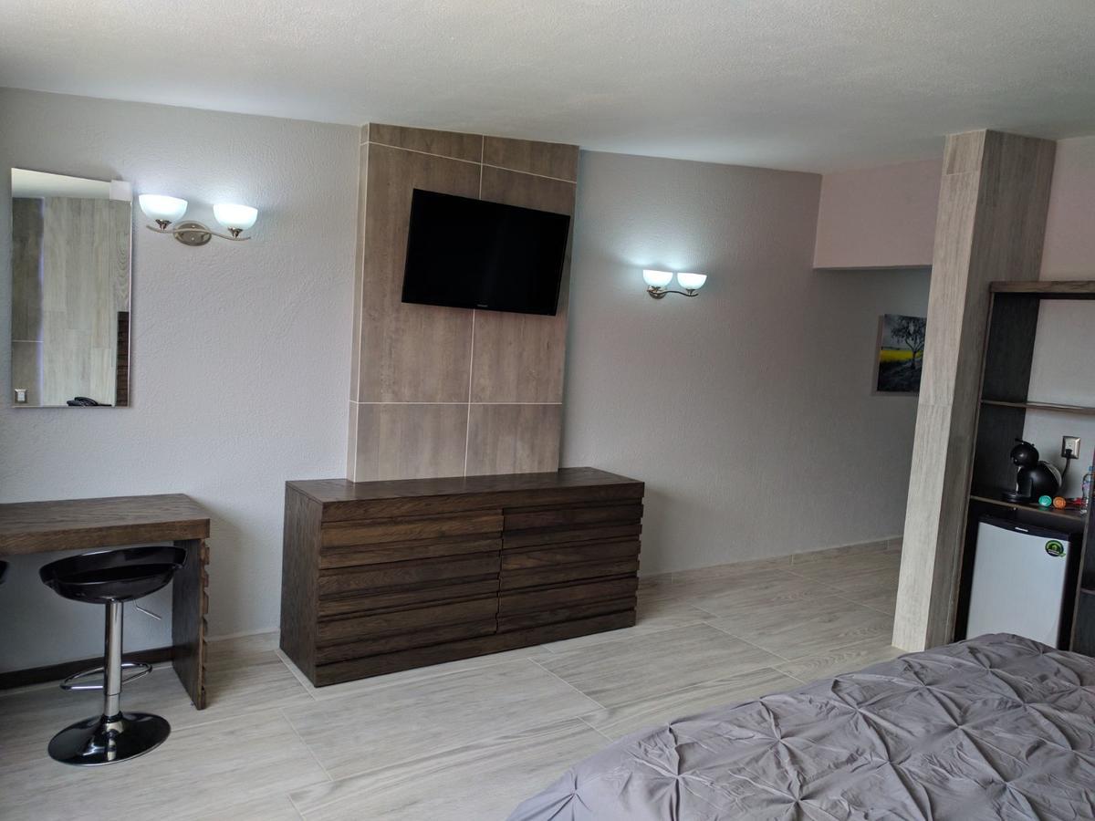 Hotel Aeropuerto Толука Екстериор снимка